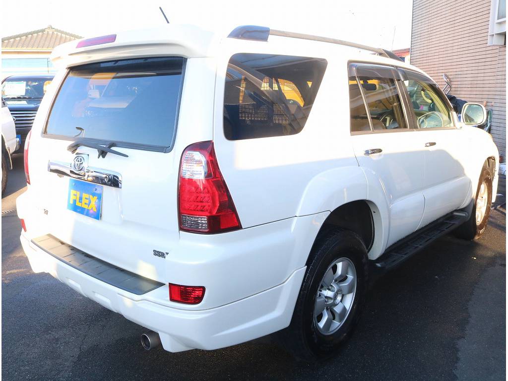 リアスポイラーもついております！！