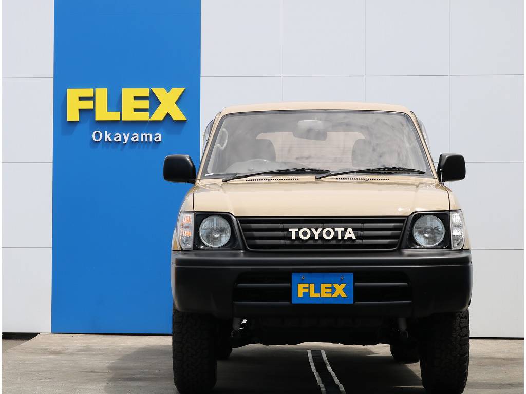 絵になる車輛です♪輸出用ショートボディの純正丸目スタイルが生かしてます！