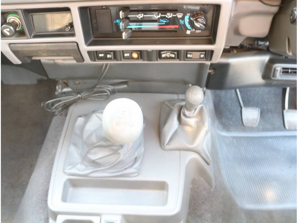 ５速ＭＴ車輛になっております！！