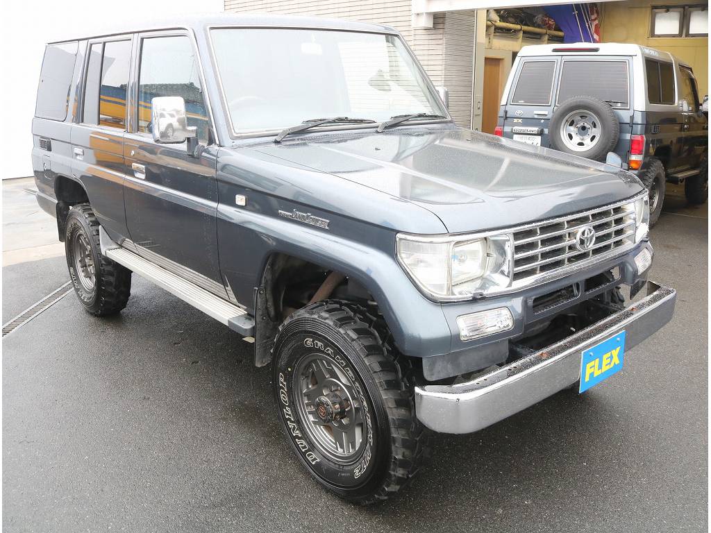大きく見えますが、運転がし易いとのお声を頂いております♪