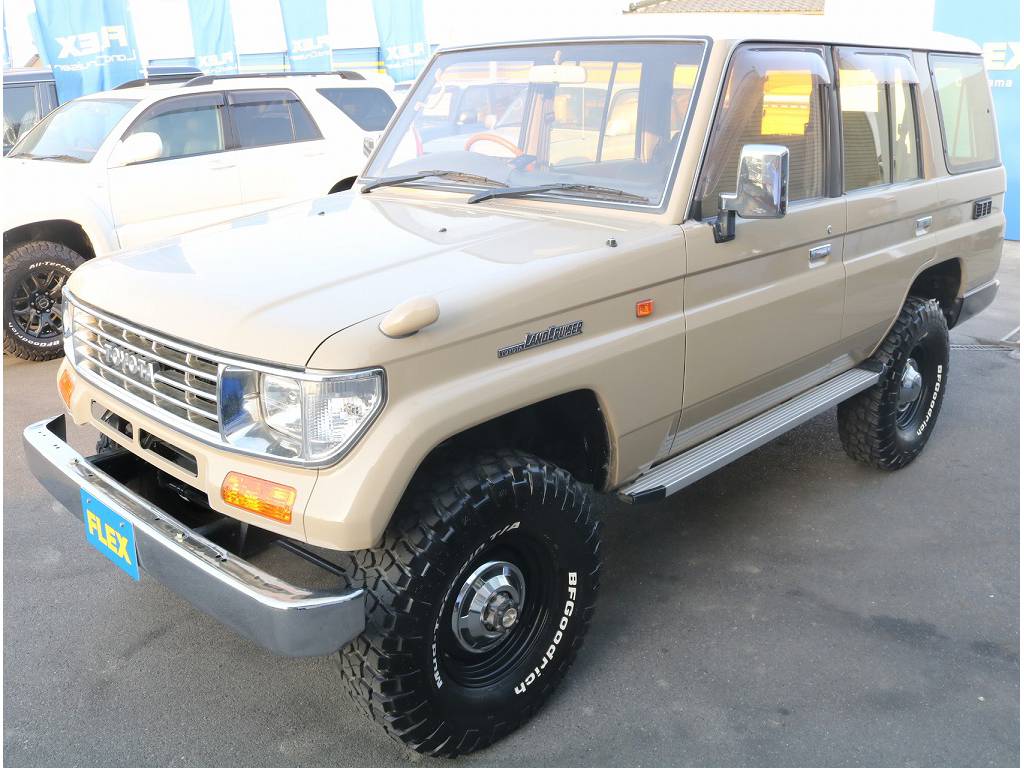 欲しい装備を網羅しているお勧めな車輛となっております。是非ご検討下さいませ。