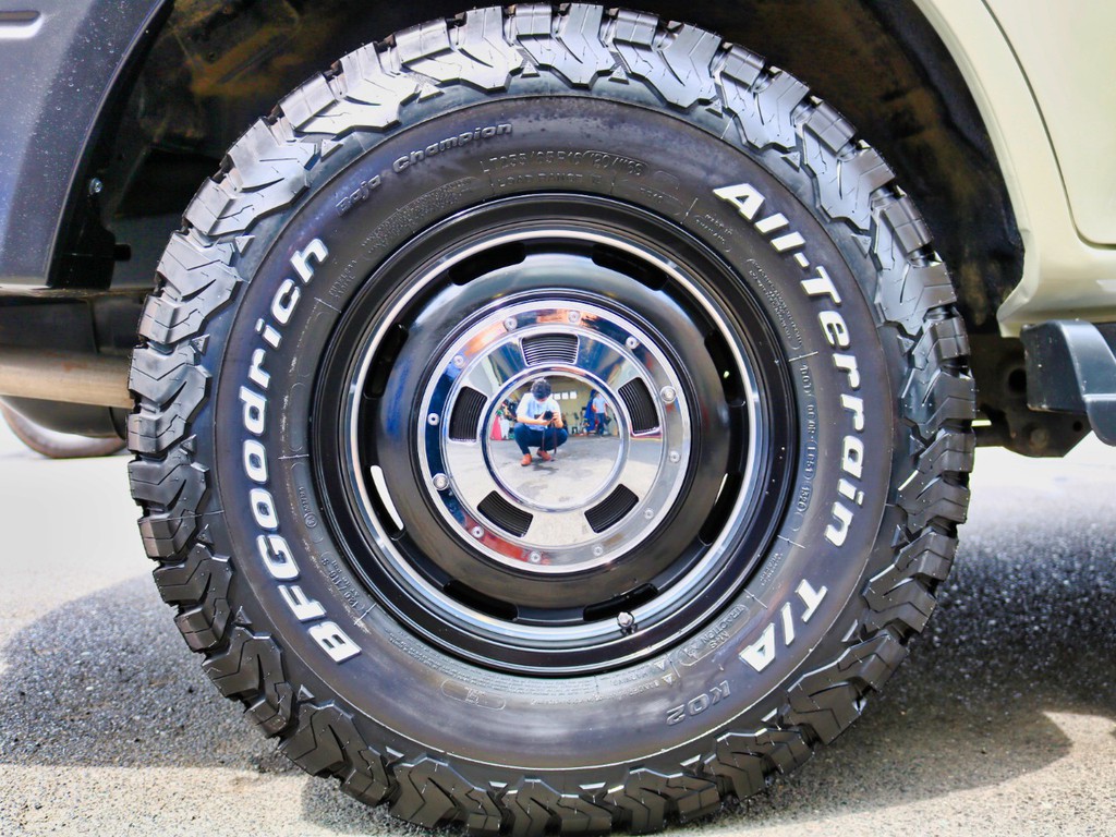 新品BFG AT 235/85R16 タイヤ＆新品シスコ１６インチアルミホイール装着済です♪