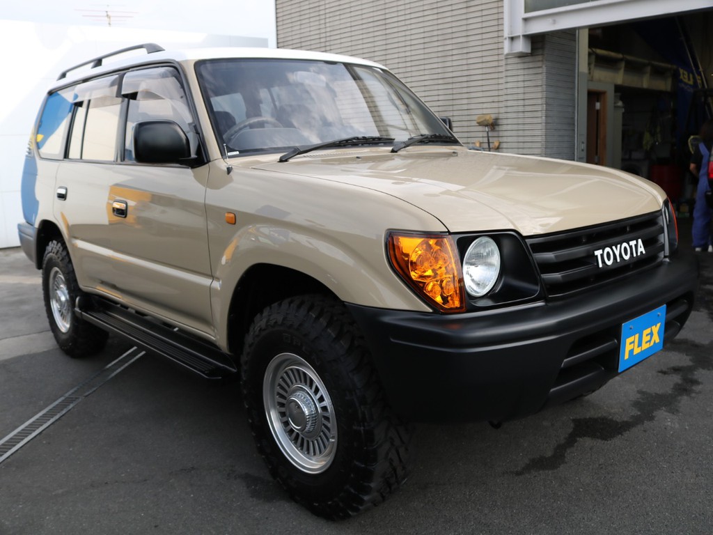 当社では２０年以上前の車輛でも３パターンの選べる保証をご用意しております！