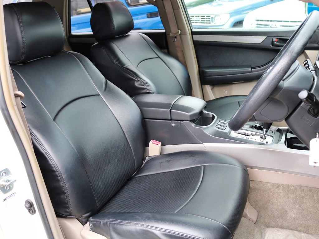 ブラックシートカバー装着済！汚れにも強いです！