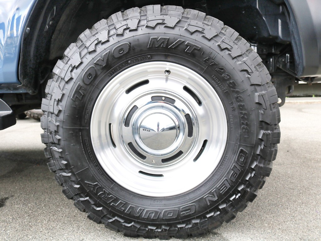 クリムソンDEENアルミとTOYOタイヤの組み合わせは非常に相性バッチリです♪