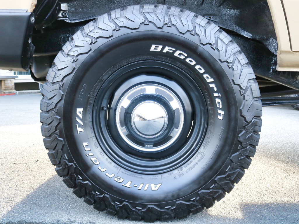 BFGoodrich KO2 ATタイヤと輸出用スチールホイールの組み合わせ！