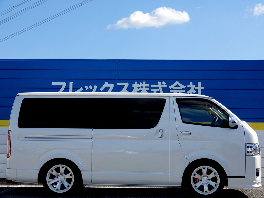 １、５インチローダウン施工済み！！