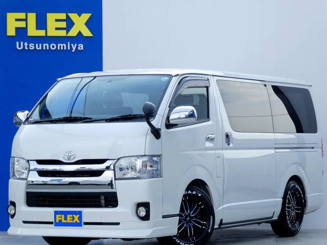 新車ハイエースバン　スーパーＧＬ　４ＷＤディーゼルターボ　８人乗りが入庫しましたよ！！