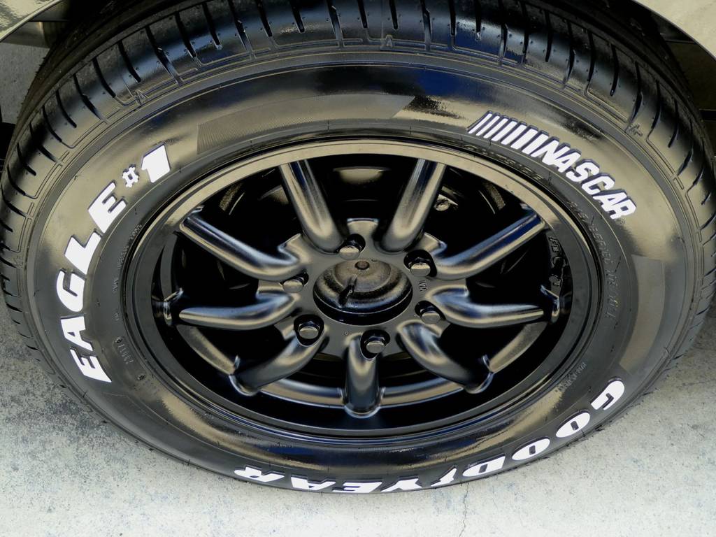 ＭＣ９　１６インチアルミ　ナスカーホワイトレタータイヤをセット！！