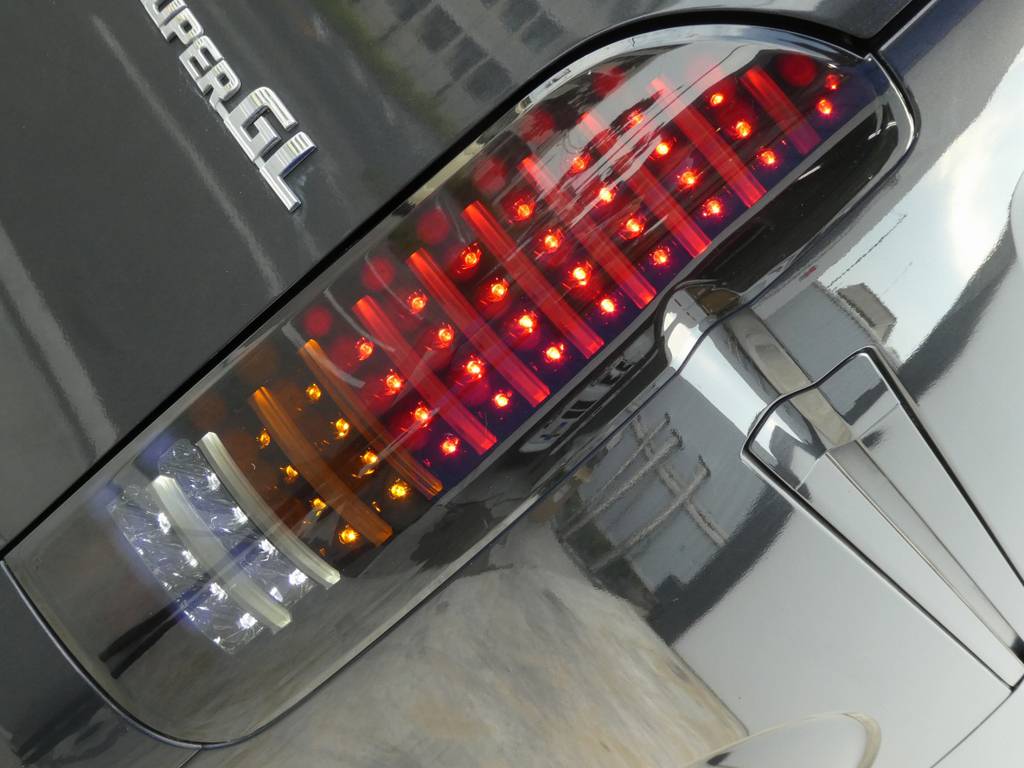 テールランプもＬＥＤテールをインストール！！