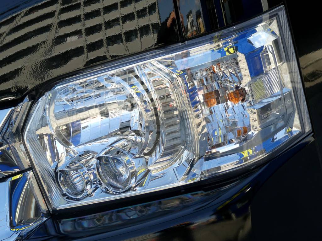 メーカーオプションのＬＥＤヘッドライト　フォグランプを装備！！