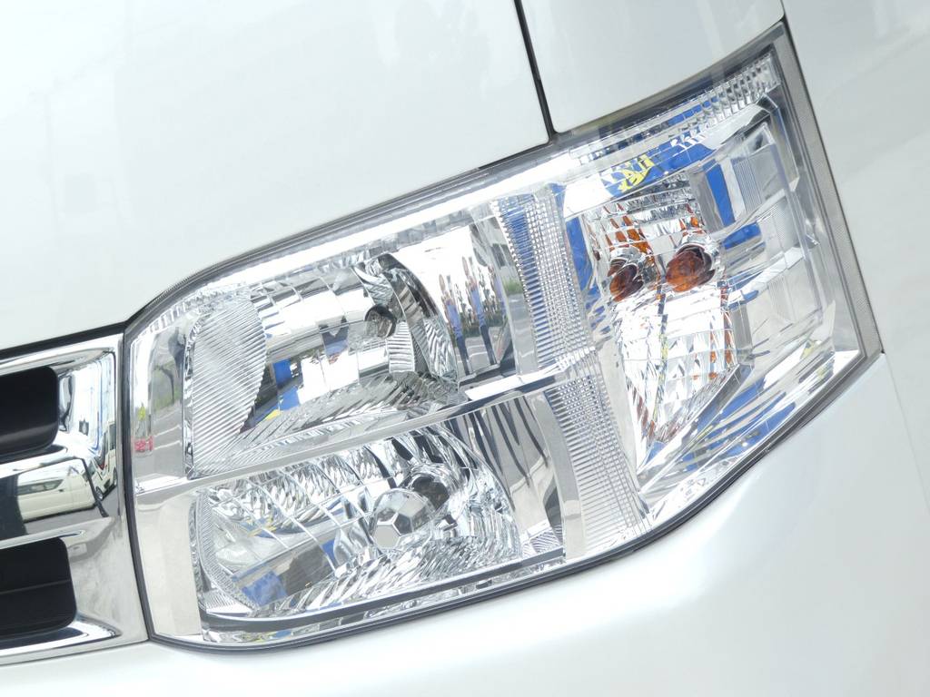 ＨＩＤヘッドランプも完備！！