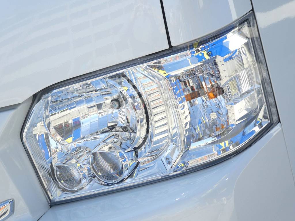 メーカーオプション　ＬＥＤヘッドライト配備！！