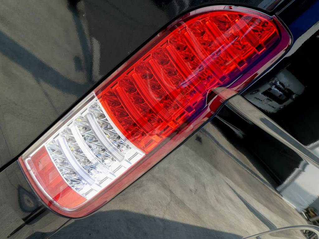 ヴァレンティ製ＬＥＤチューブテールは見るものを魅了します！！