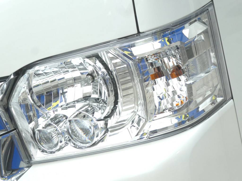 メーカーオプションのＬＥＤヘッドライトも装着済みです☆彡※総額表示に含まれております。