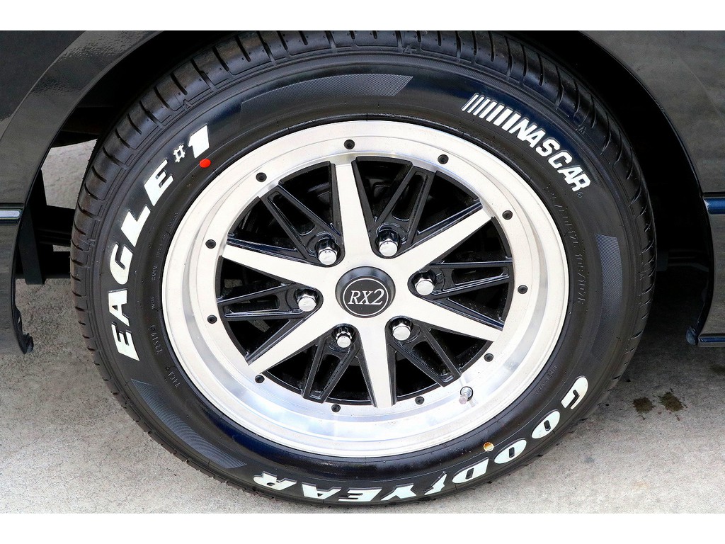 フェニーチェ１７インチ　ナスカータイヤをセット！！