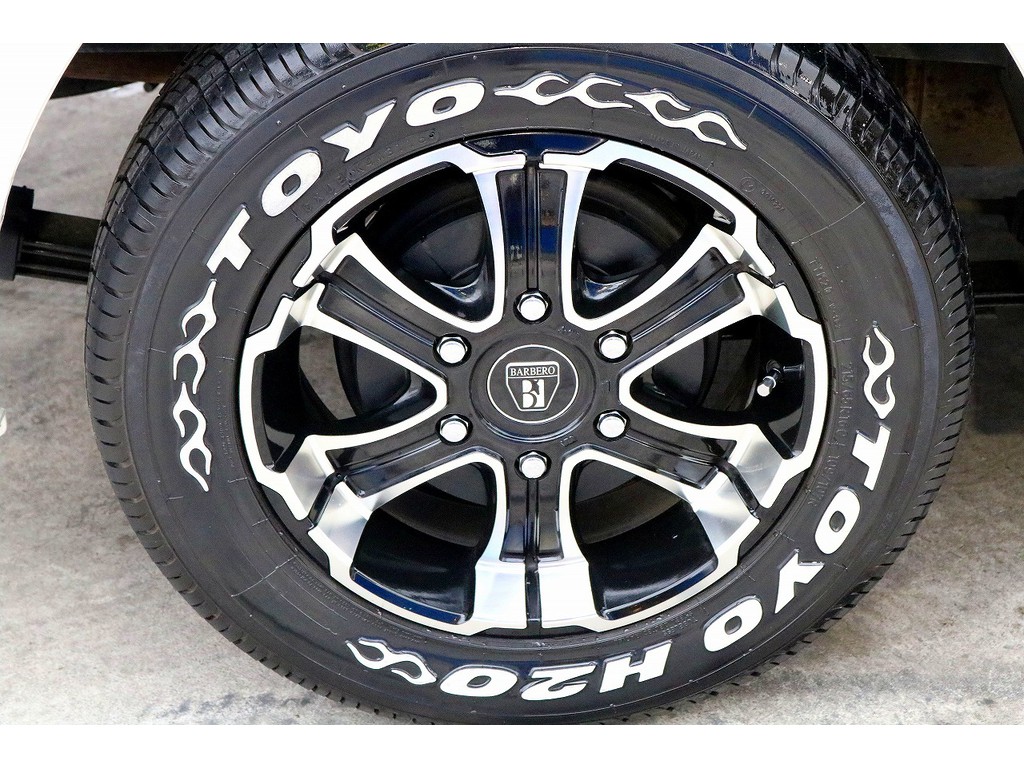 バルベロ　ワイルドディープス１６インチ　ＴＯＹＯ　Ｈ２０タイヤをセット！！