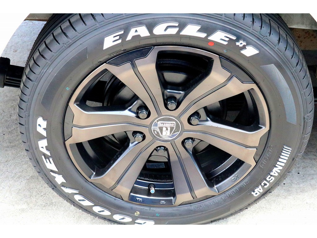 バルベロアーバングランデ17インチ　ナスカーセットをインストール！！