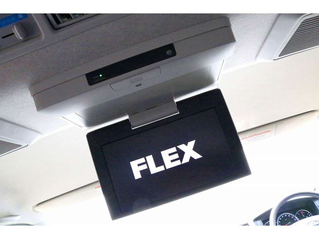 純正フリップダウンモニター装着済み☆彡