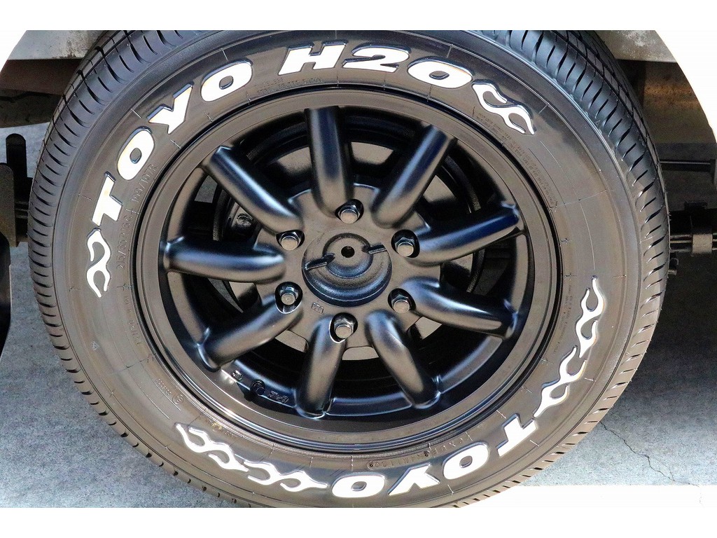 ＭＣ－９　１６インチ　ＴＯＹＯ　Ｈ２０タイヤをセット！！