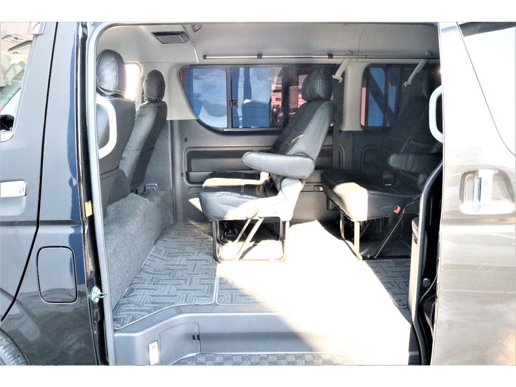 リクライニング加工済み　セカンドシート・サードシート