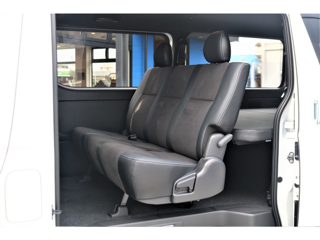 ダークプライムⅡ特別仕様車限定ハーフレザーシート