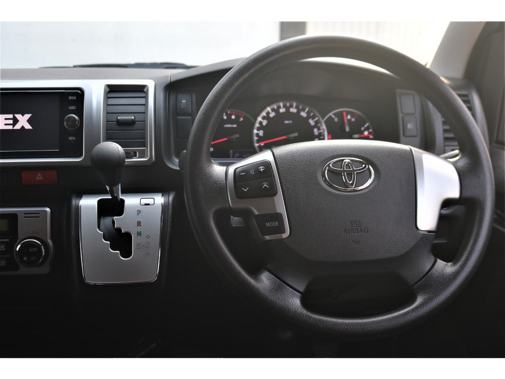 純正ステアリング