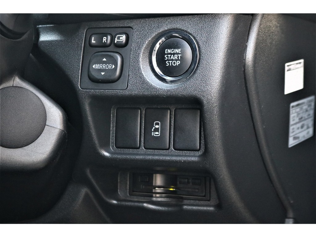 プッシュ式スタート・パワースライドドアスイッチ・ビルトインETC