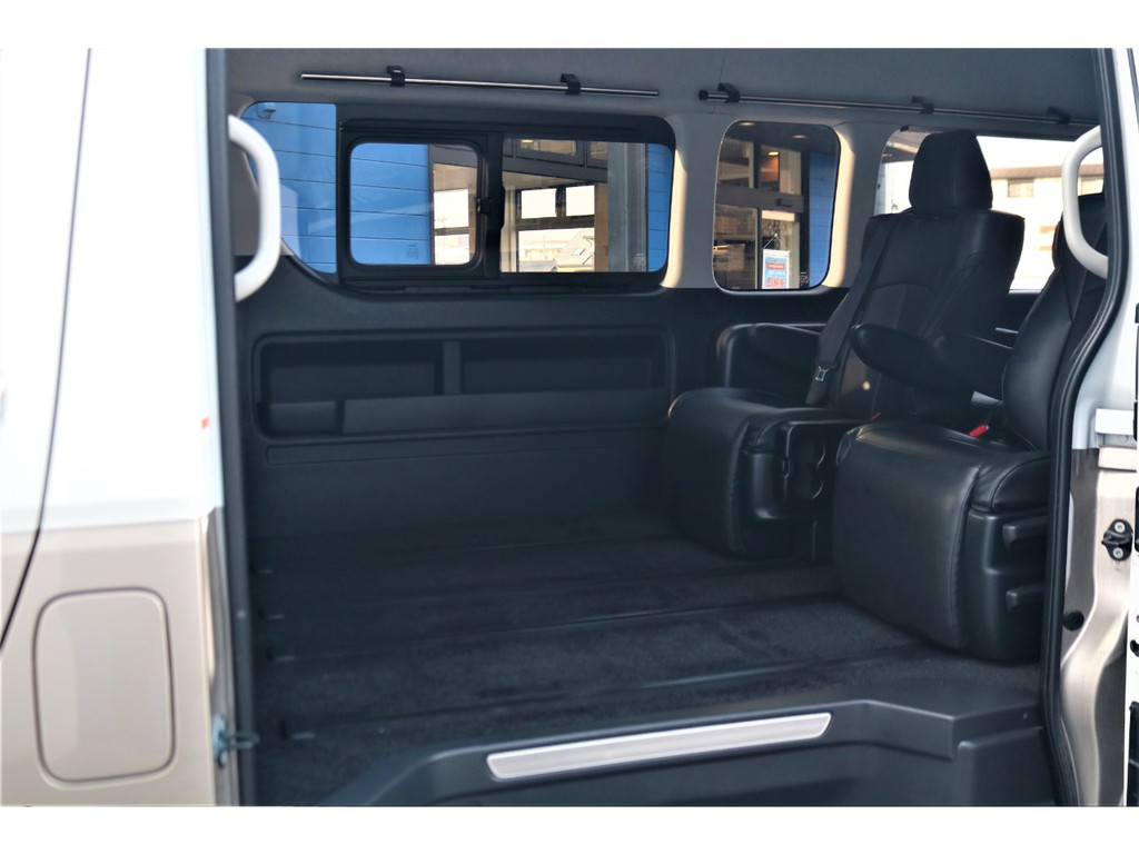 ロングスライドレール付き！！前後・左右のスライドが可能