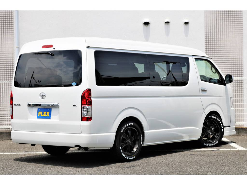 ディーラーさんで現在非常に納期のかかる車両です！