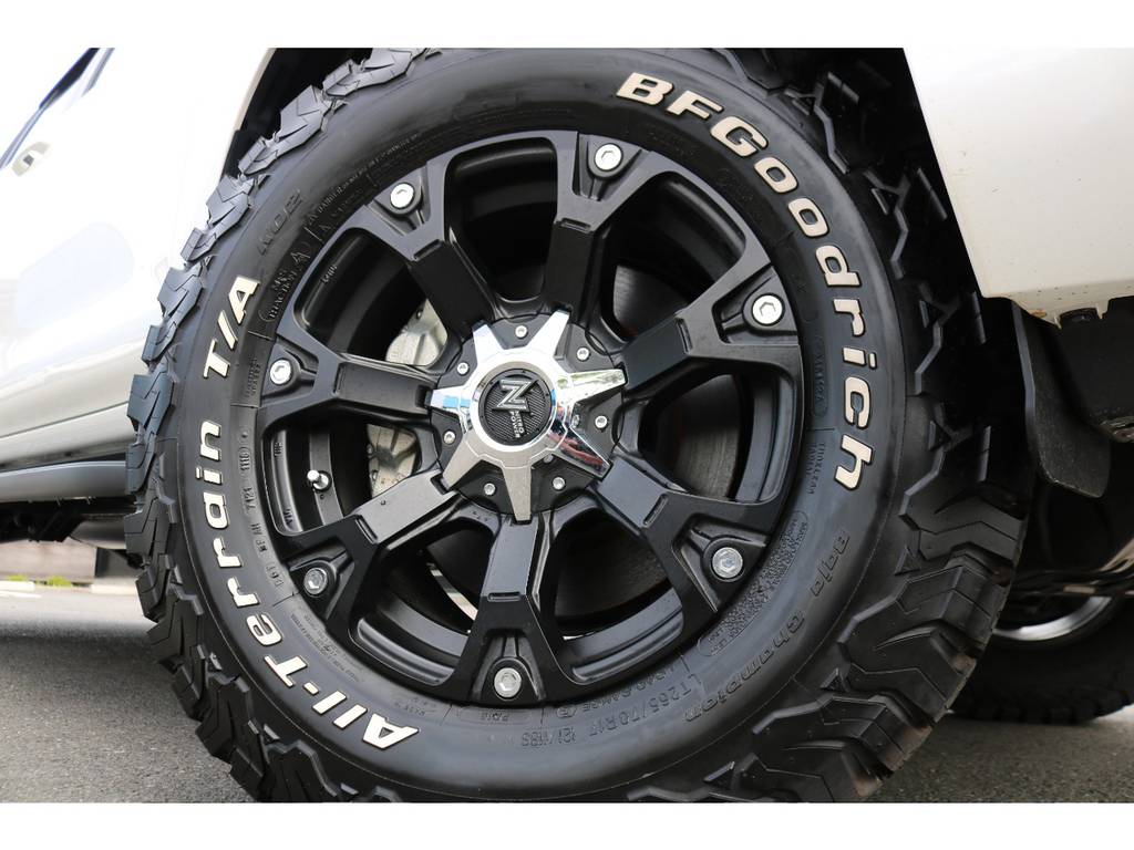 ＮＩＴＲＯ　ＰＯＷＥＲ１７インチＡＷに、ＢＦグッドリッチ２６５ＡＴタイヤの組合せ！