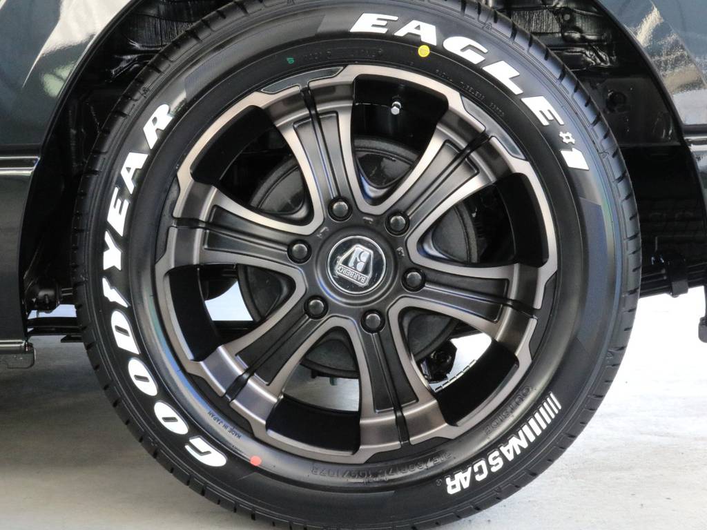 バルベロディープス１７インチアルミ＆グッドイヤーナスカー １７インチタイヤ装着!!