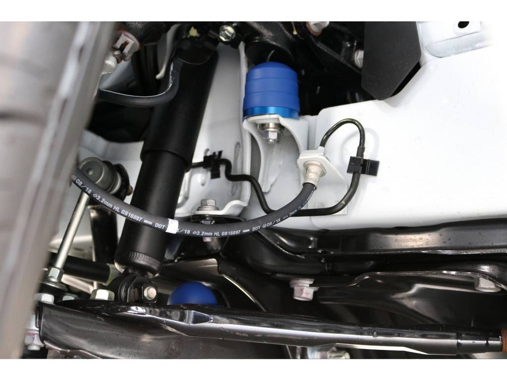 前後バンプラバーは玄武製を使用！