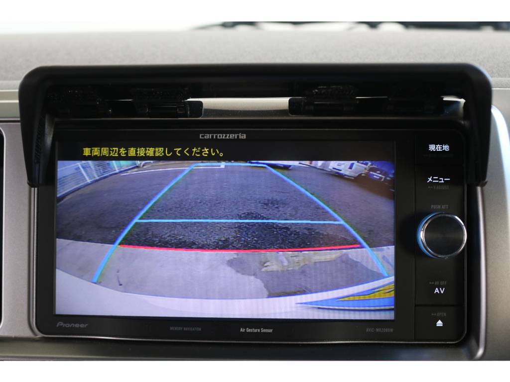 バックガイドモニター付いてますので安心ですね!!