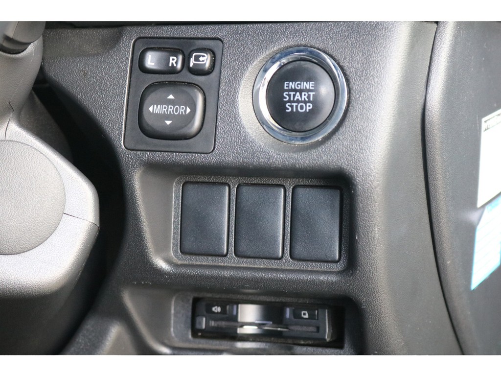 プッシュスタート機能搭載！もう煩わしいカギの出し入れは不要になります！
