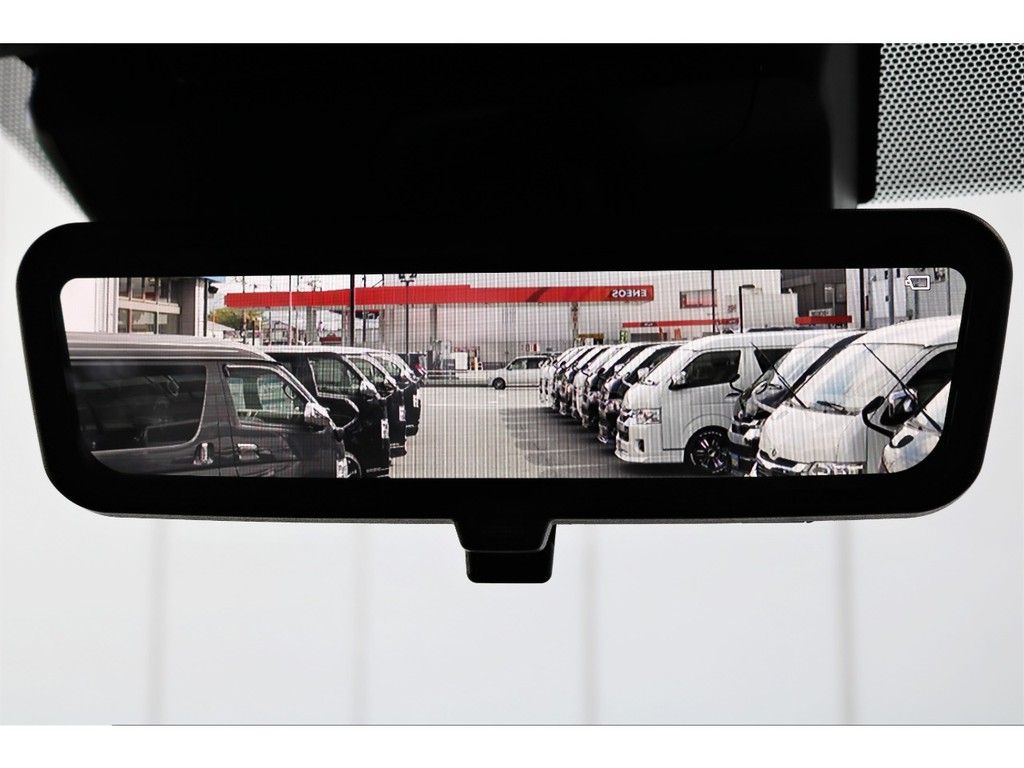 新型メーカーオプションのデジタルインナーミラー！大荷物積んでいても後方の視界をしっかり確保！