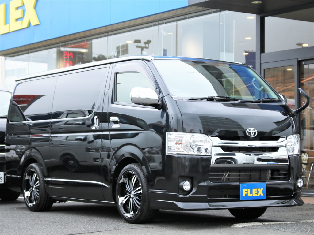 東名高速道路【厚木出口】から平塚方面へ向かい、一つ目の信号に店舗がございます！