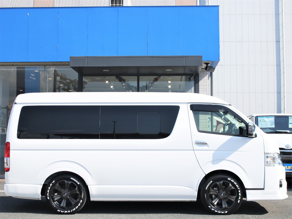 安心の４WD車両となっておりますので、アウトドアがお好きな方にはもってこいの一台です！