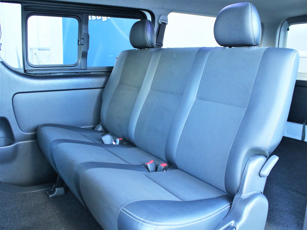 中古車ですが、シートの状態も良好です！