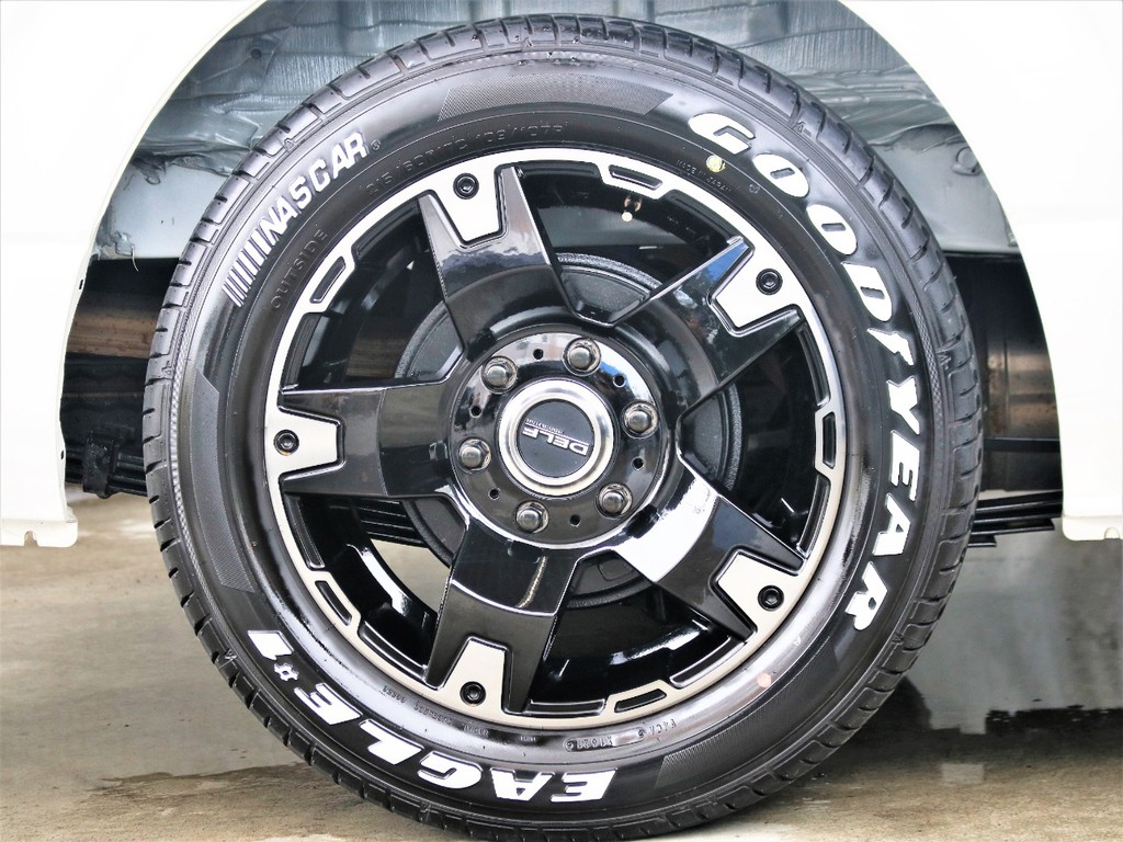 FLEXオリジナルDelf03アルミホイール＆タイヤセットを装備！