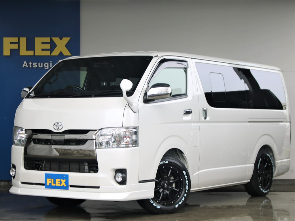 令和２年式　ハイエースバン　ダークプライムⅡ　ディーゼル２WD　ベットキット搭載車両！