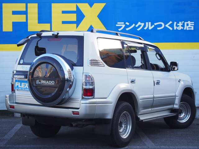 下取り特選車！期間限定販売！後期型！ホワイトＩＩ！８人乗りワゴン！リアヒーター！社外１６インチＡＷ！ＳＤフルセグナビ！ＥＴＣ！ルーフレール！背面カバー！お早めにお問い合わせください！追加カスタムＯＫ！