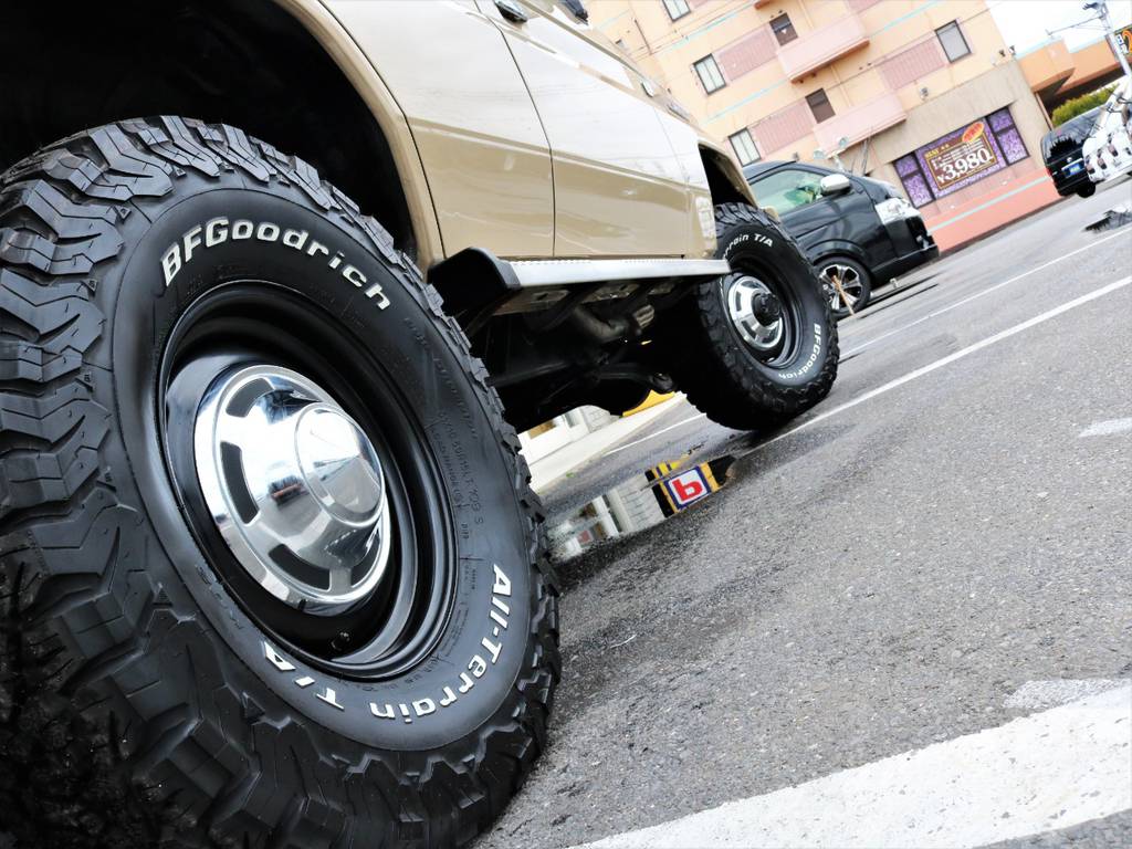お客様のお好みに合わせて、私達と一緒にお車の完成度を高めましょう！お問い合わせお待ちしております。