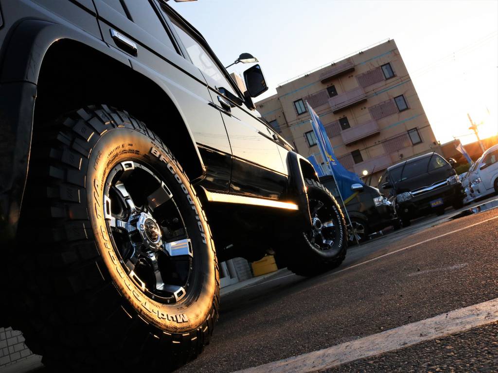 お車は、カスタムするのも1つの楽しみです。お客様と私達で世界に1台だけのお車を仕上げましょう。