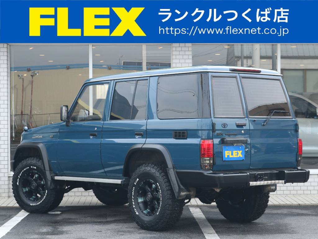 ２インチＵＰにオーバーフェンダー付きでおしゃれながらワイルド感も兼ね備えた１台です！