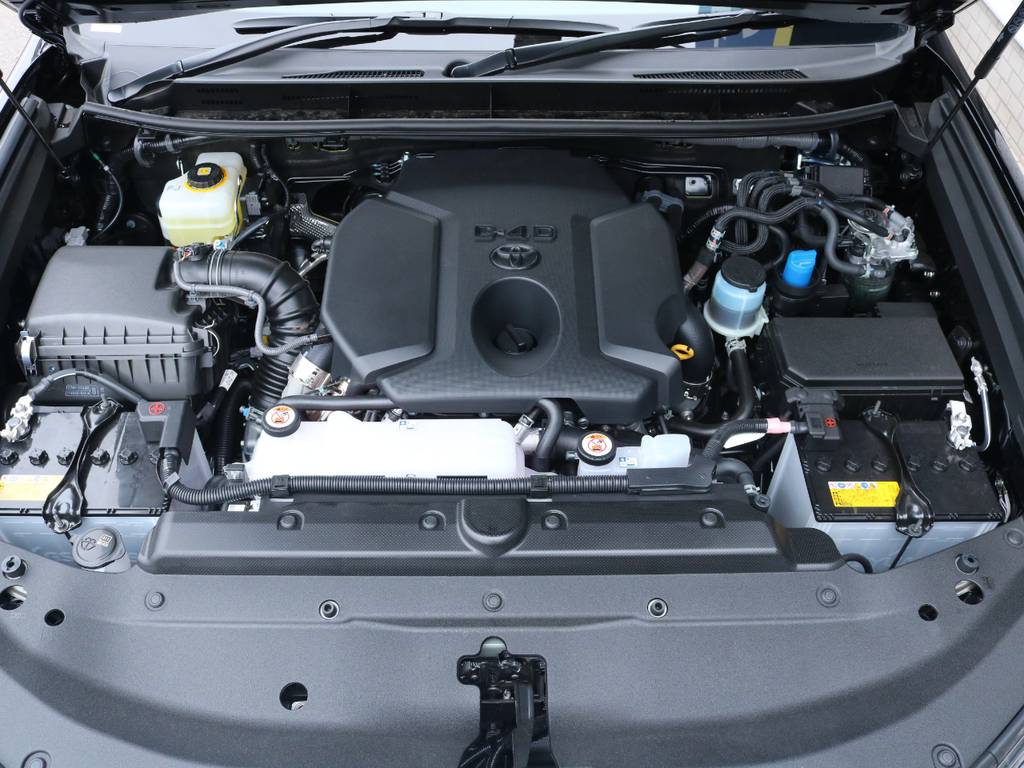 パワフルな2.8Ｌディーゼルターボエンジン搭載です！軽油ですのでリーズナブル！