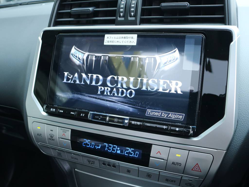 アルパイン９インチナビ装着済み！