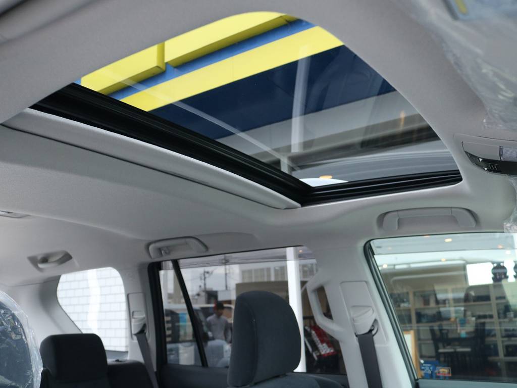 後付け出来ないメーカーオプションサンルーフ付き！オプション人気NO、１