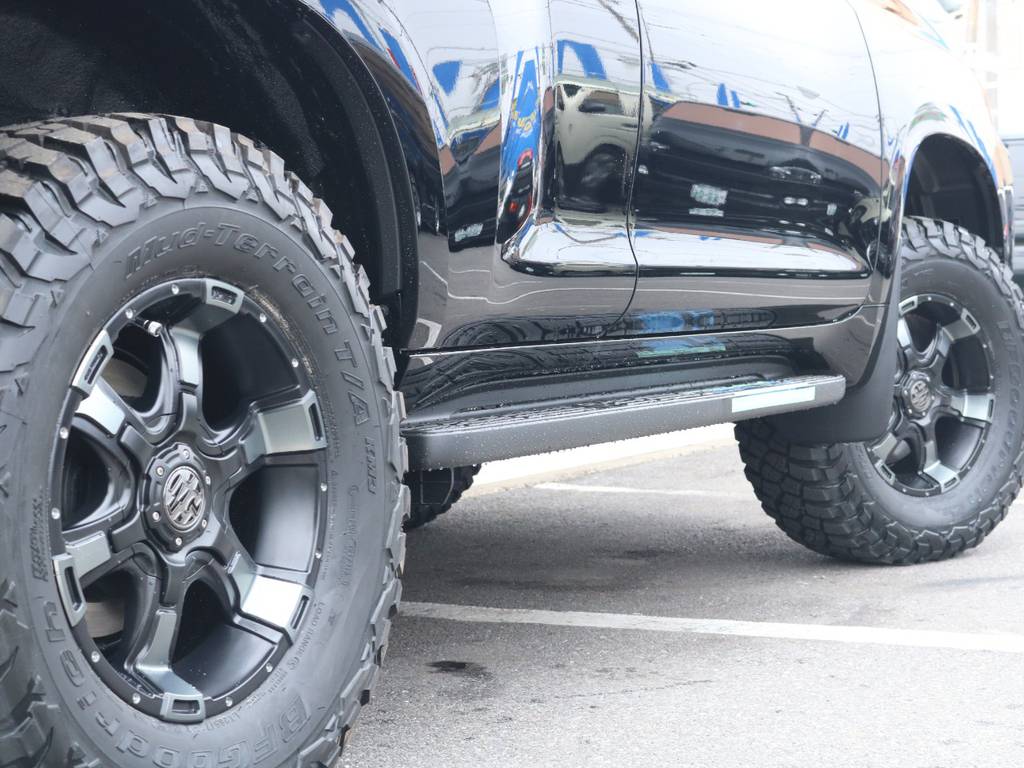 ＭＧヴァンパイア１７インチＡＷにＢＦグッドリッチＭＴタイヤも新品装着済み！