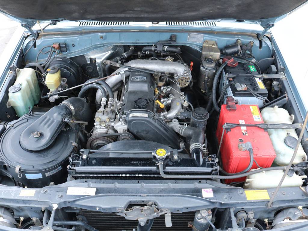 3.0Ｌのディーゼルターボエンジン搭載でパワフルな走行が出来ます！